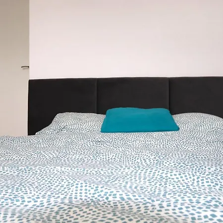 Apartment - Ul Czarnieckiego *